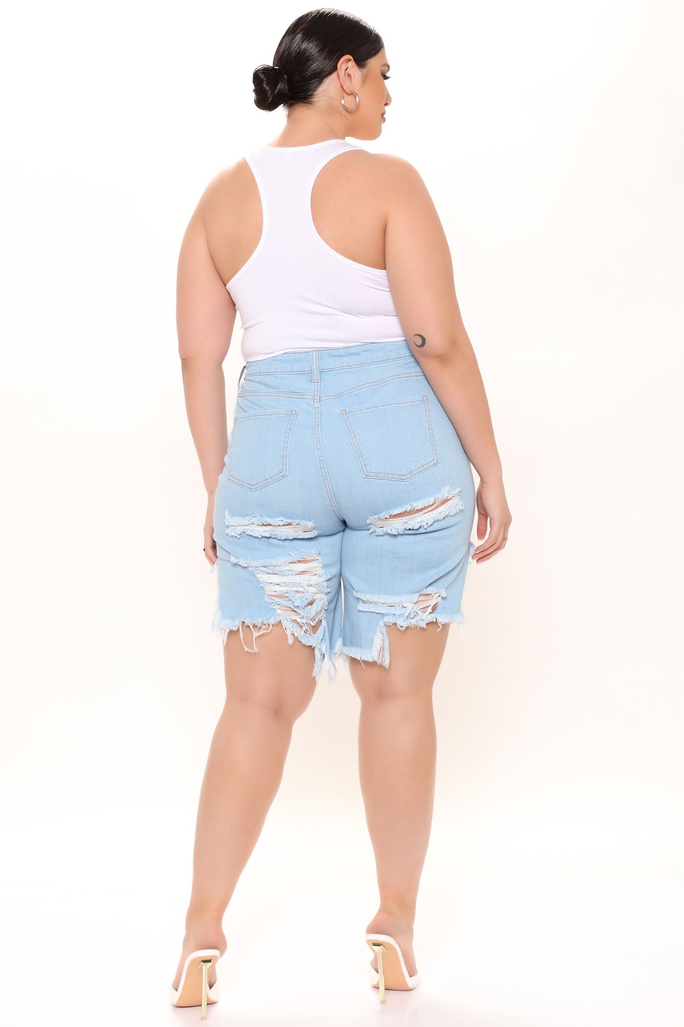 Can't Help But Show Distressed Bermuda Shorts - Light Blue Wash