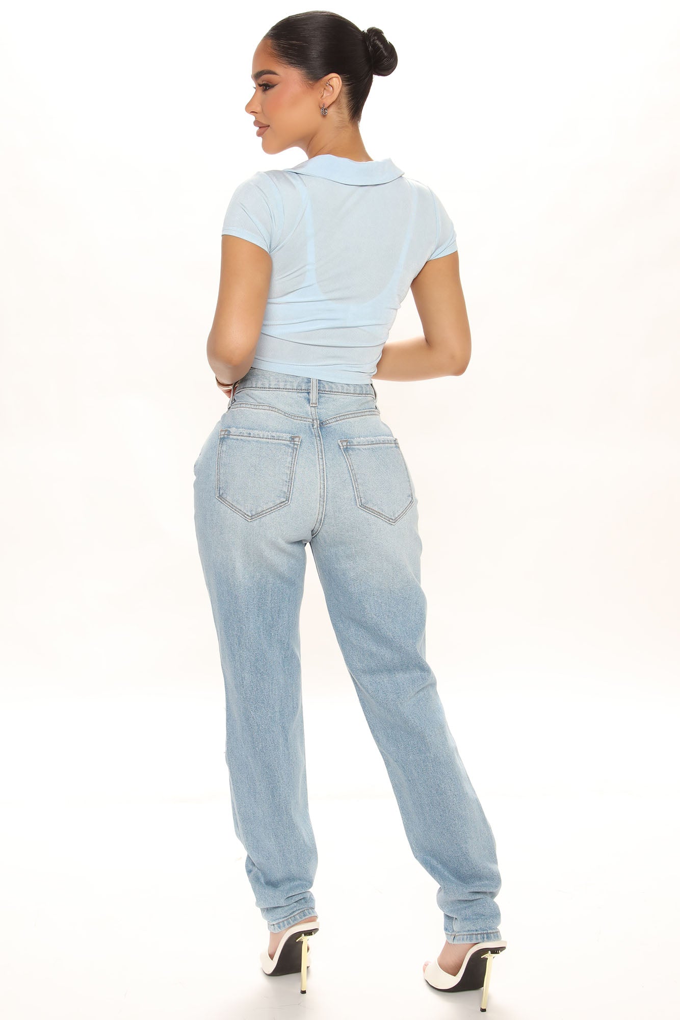 Classic Tapered Ripped Mom Jeans - Light Blue Wash