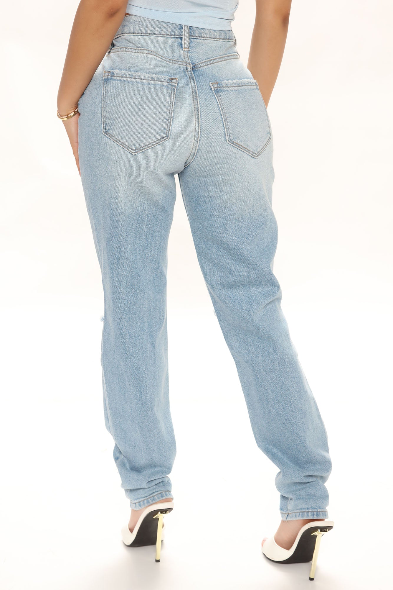 Classic Tapered Ripped Mom Jeans - Light Blue Wash