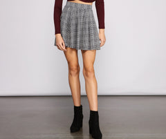 Chic Houndstooth Pleated Mini Skirt