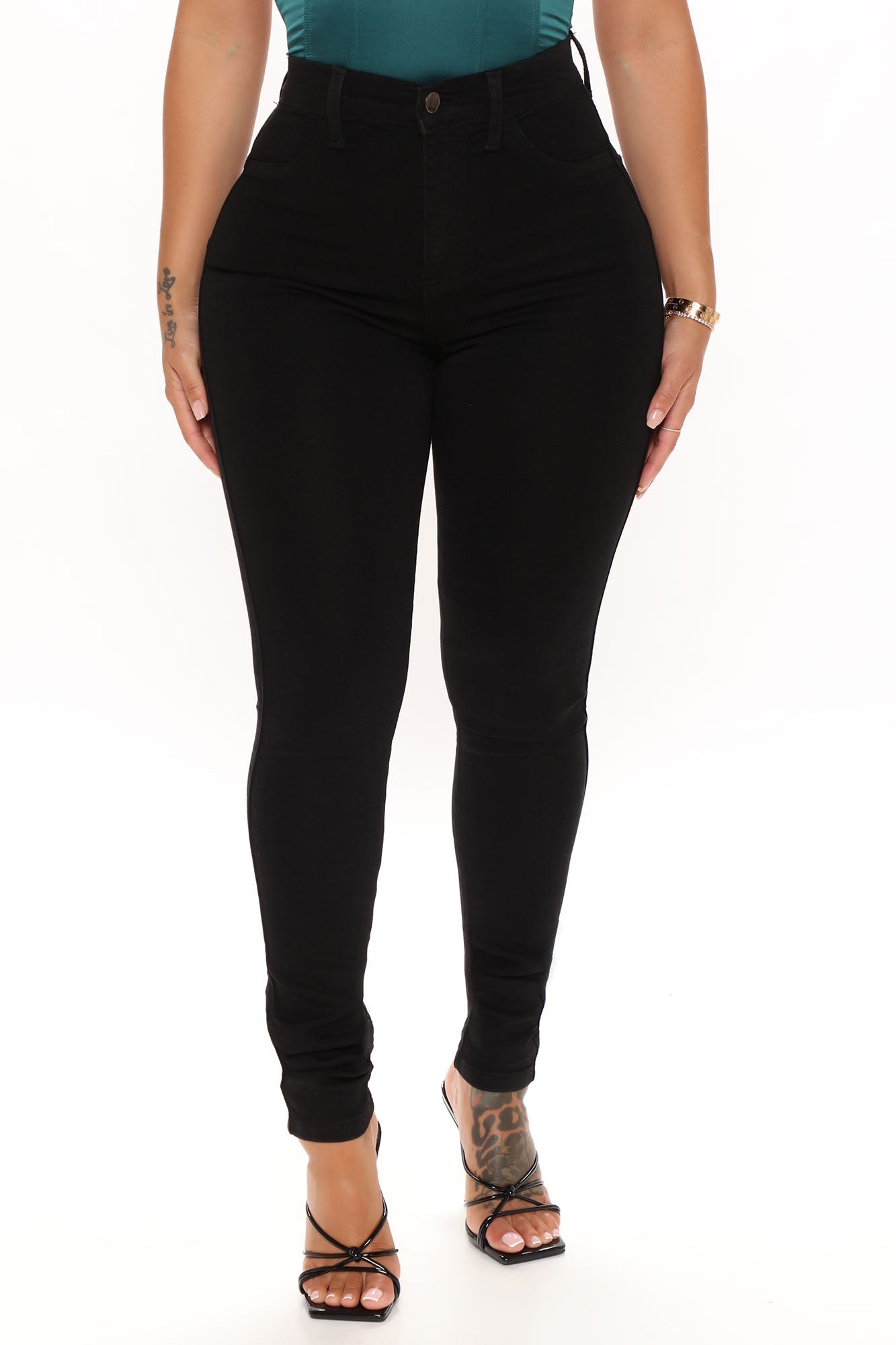 Classic Beauty Skinny Jeans - Black