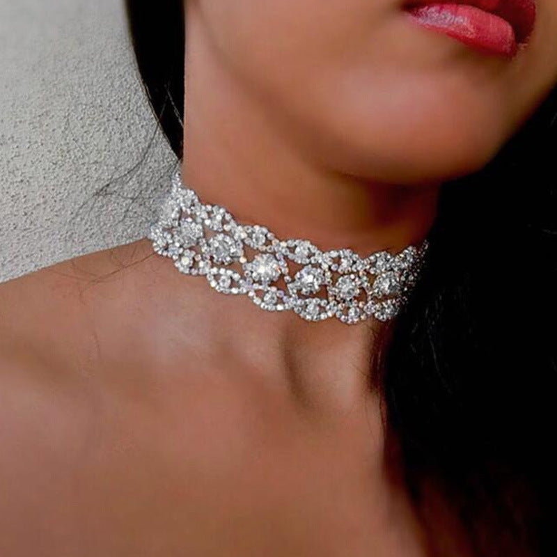 Diamond hollow geometric alloy rhinestone necklace