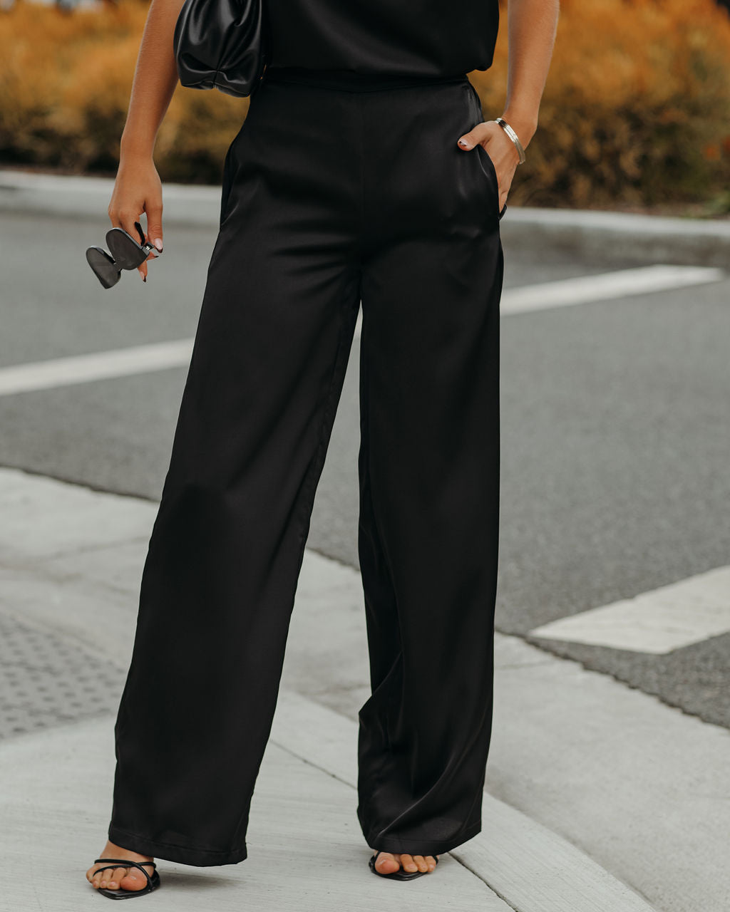 Chana Satin Pocketed High Rise Trousers - Black