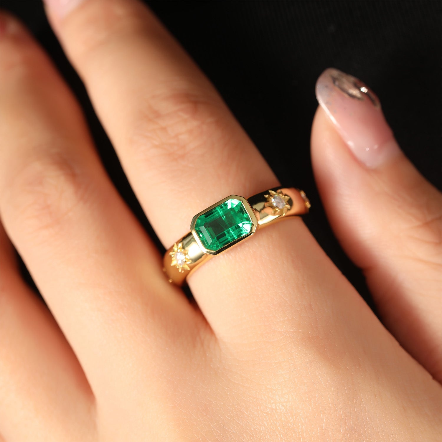 Emerald Poesy Stackable Ring Gilded